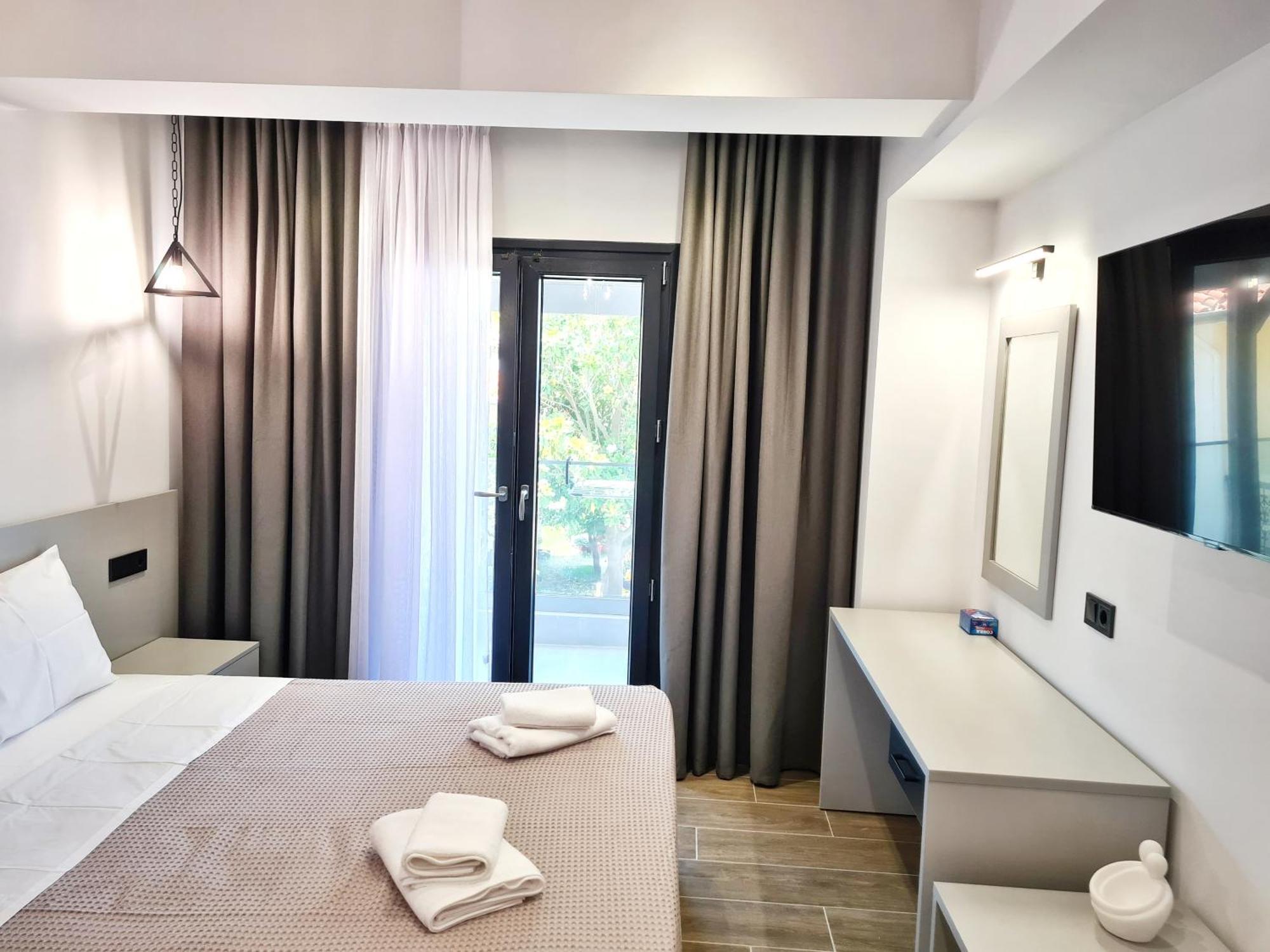 Agnanti-Apartments B Nikiti  Extérieur photo